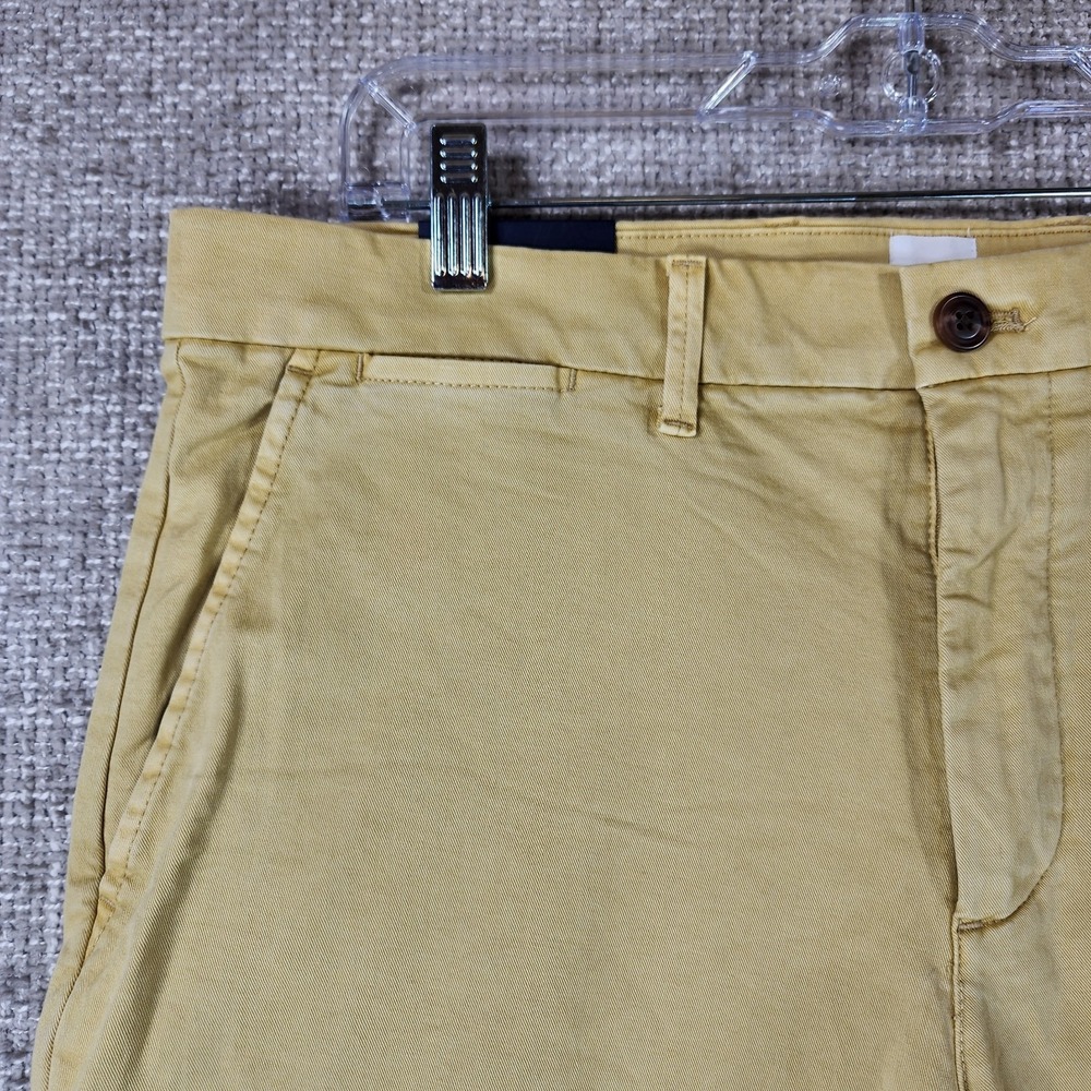 Gap Flex Cotton Chino Shorts Mens 33x12 Gold Casual Stretch Golf Comfort NWT - Picture 2 of 14